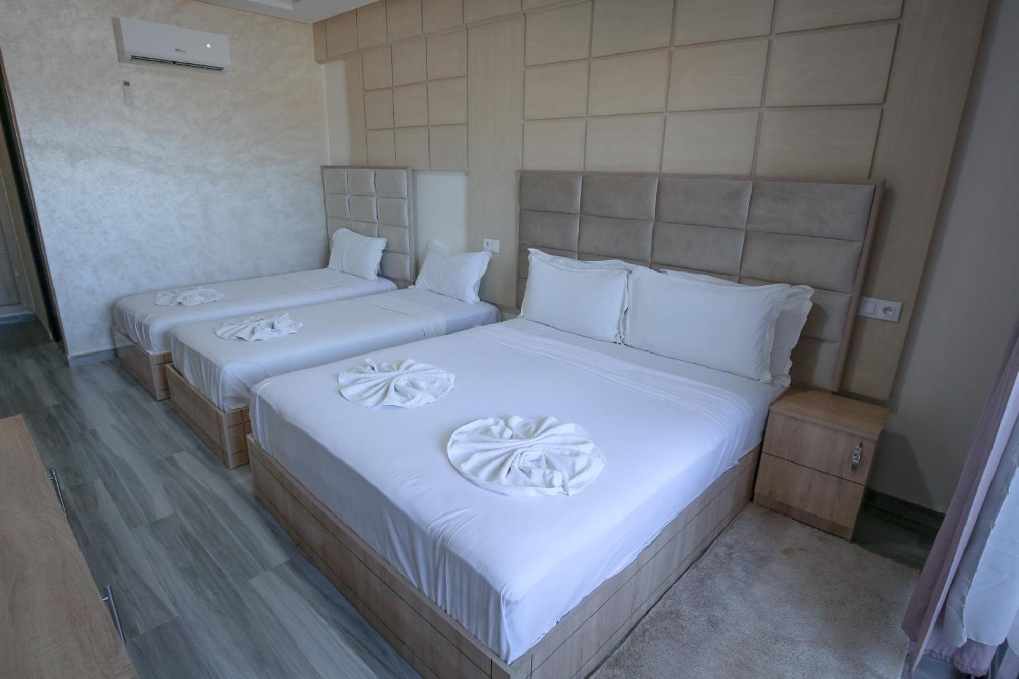Fekri Hotel Мекнес Екстер'єр фото